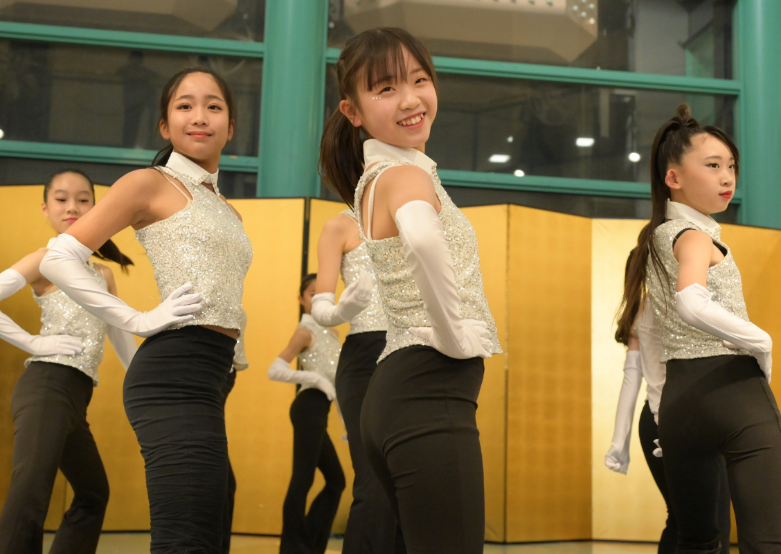 K-POPダンスクラスの生徒