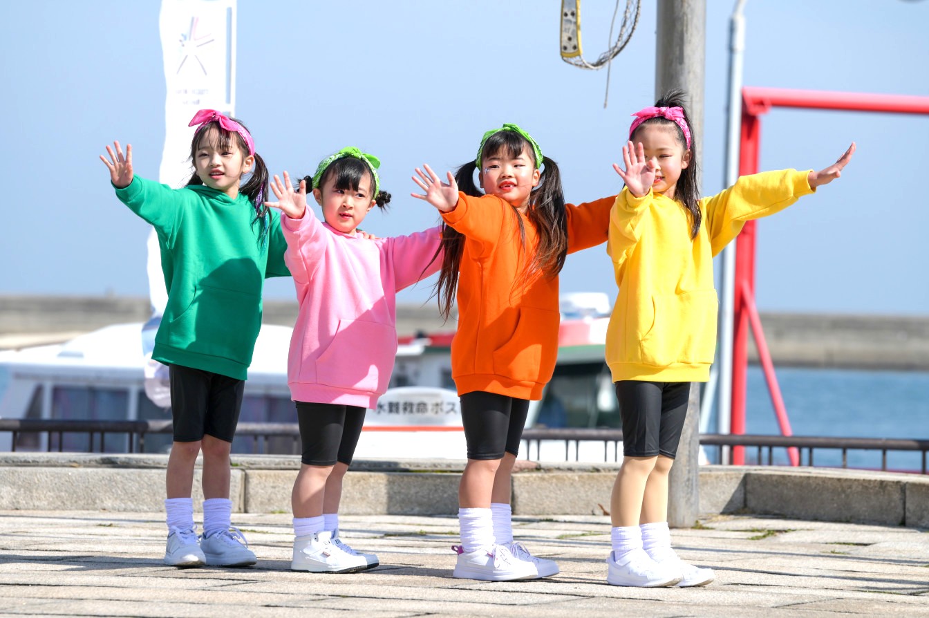 せとうちみなとマルシェでのダンスステージ